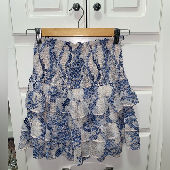 Preppy IMPECCABLE PIG skirt - size SMALL - Picture 1 of 2